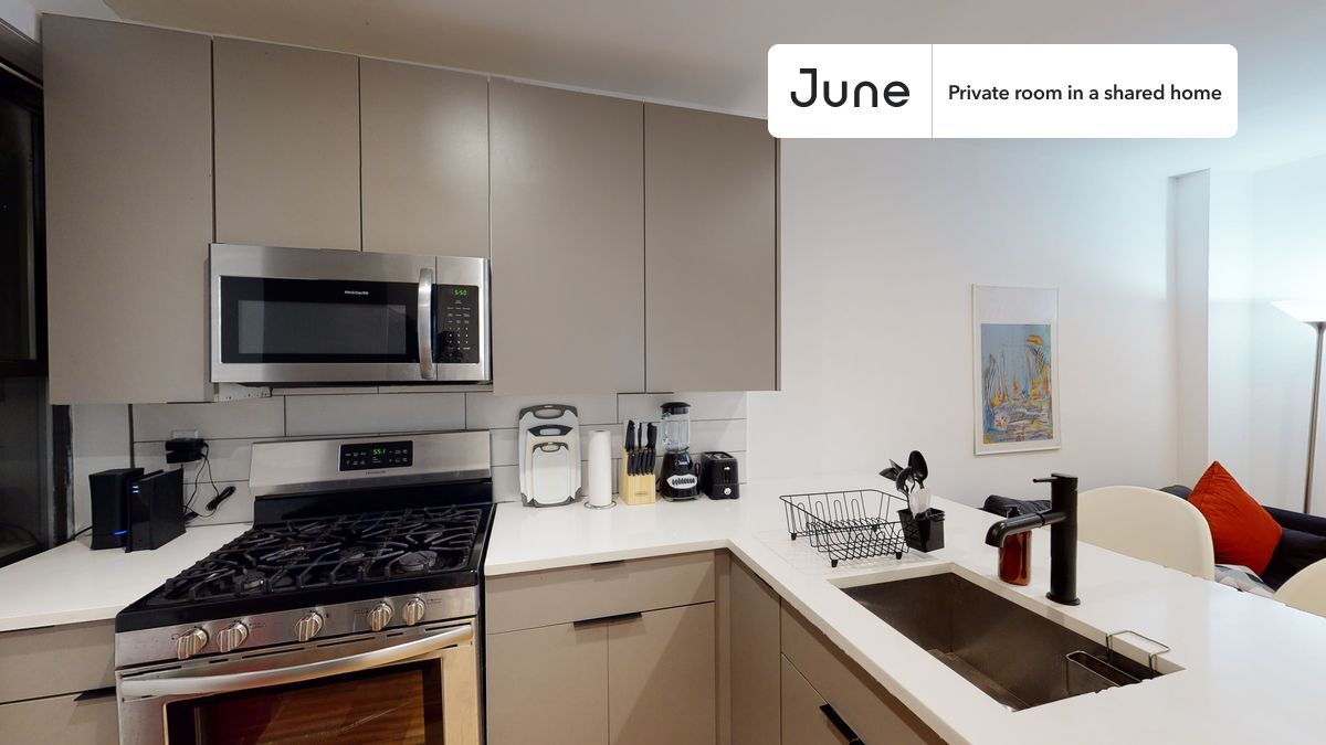 Building Photo - Room in Shared 4 bed/2 bath home