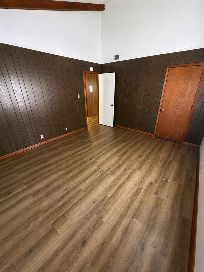 Building Photo - 205 Audubon Dr