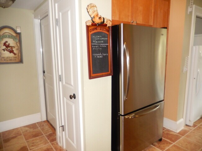 Building Photo - GLAMOROUS 3/2.5 w/ Pond View, Deck, Stainless Appliances, Wood Floors, Fireplace, & More! $2150/m...