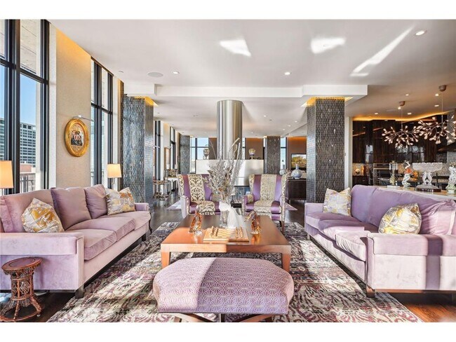 Building Photo - 201 S 11th St