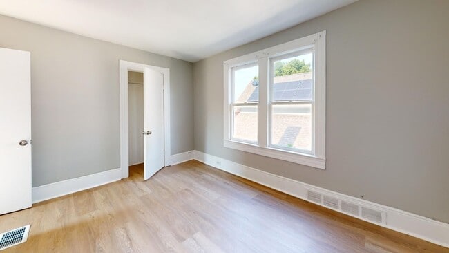 Building Photo - 1371 W 85th St