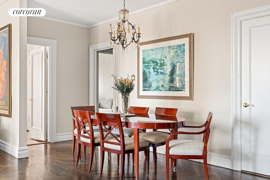 Building Photo - 525 W End Ave