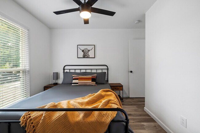 Building Photo - 5105 Galen Ct