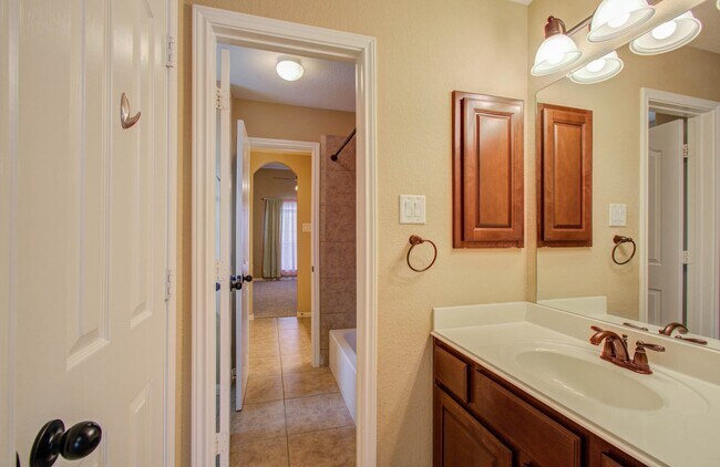 Building Photo - 21331 Parham Cir