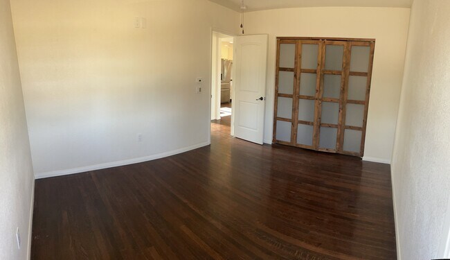 Building Photo - 1164 San Vicente Rd