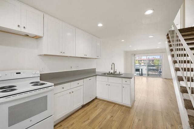 Building Photo - 1111 Seacoast Dr