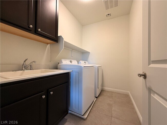 Building Photo - 3217 Porta Cesareo Ave