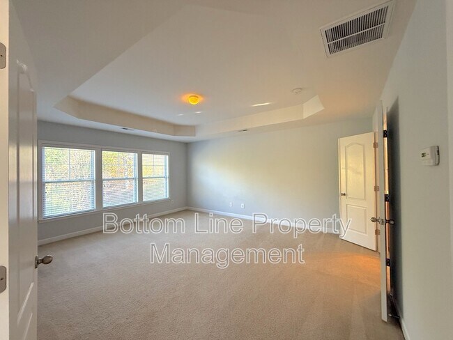 Building Photo - 2420 Early Flight Dr