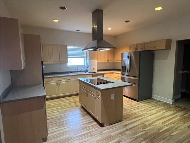 Building Photo - 6443 Ashville Dr