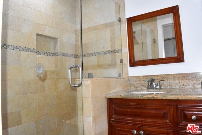 Building Photo - 235 S Gale Dr