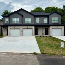 Building Photo - 205 Cherry Way