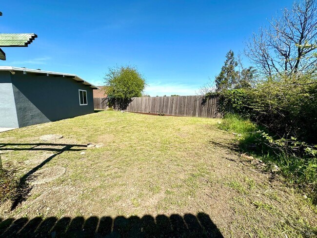 Building Photo - 1111 Marionola Way