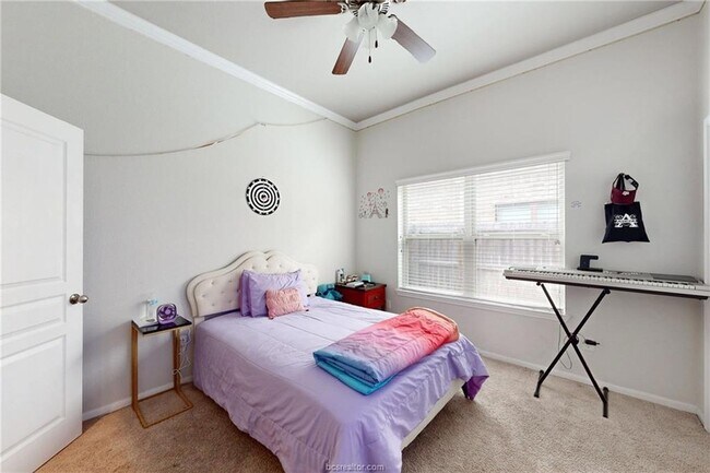Building Photo - 2507 Hailes Ln