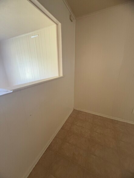 Building Photo - 3493 Country Club Rd