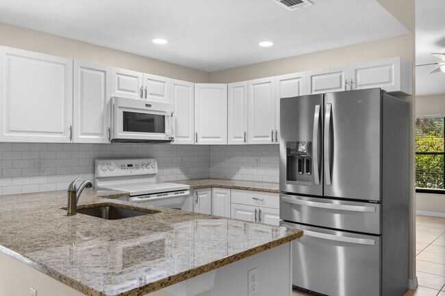 Building Photo - South Venice Annual Pool Home for Rent