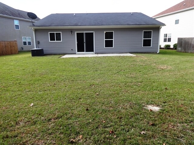 Building Photo - 604 Grassy Hill Road