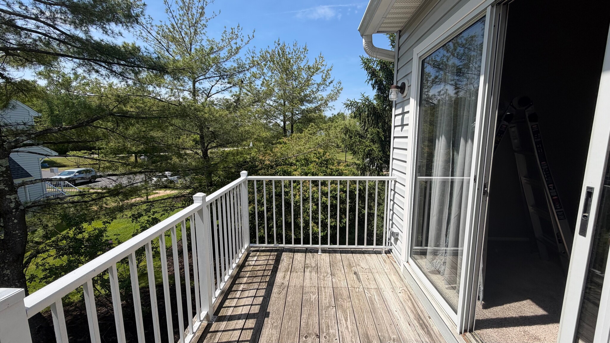 PATIO - 1010 Squirrel Rd