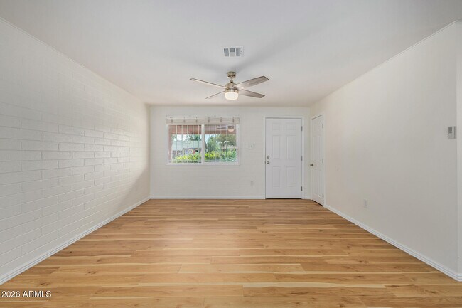 Building Photo - 3234 E Friess Dr