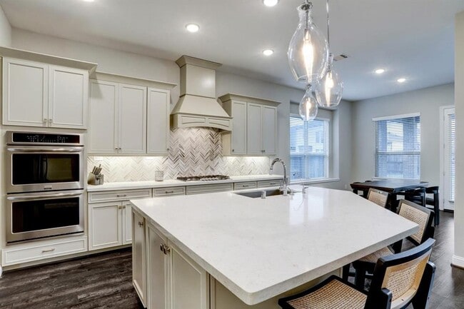 Building Photo - 17322 Legend Creek Ct