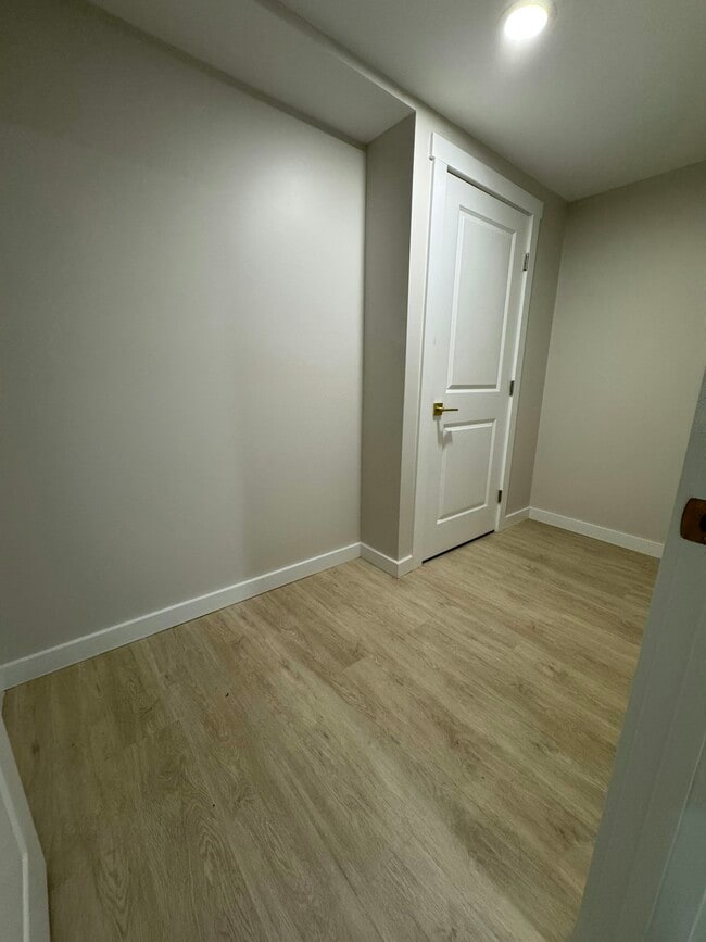 Building Photo - 2416 N Charles St