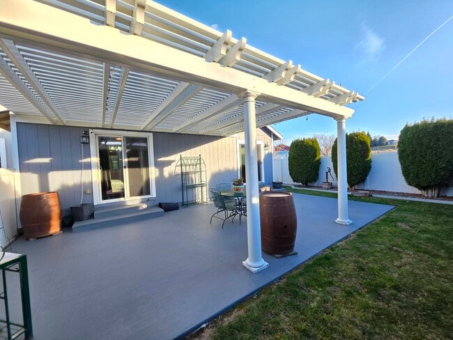 Building Photo - 2740 Jason Loop