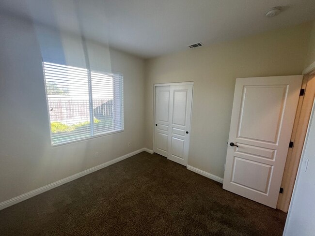 Building Photo - 2753 Stephen Pl