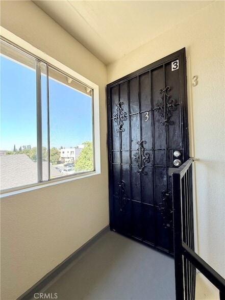 Building Photo - 3250 Andrita St