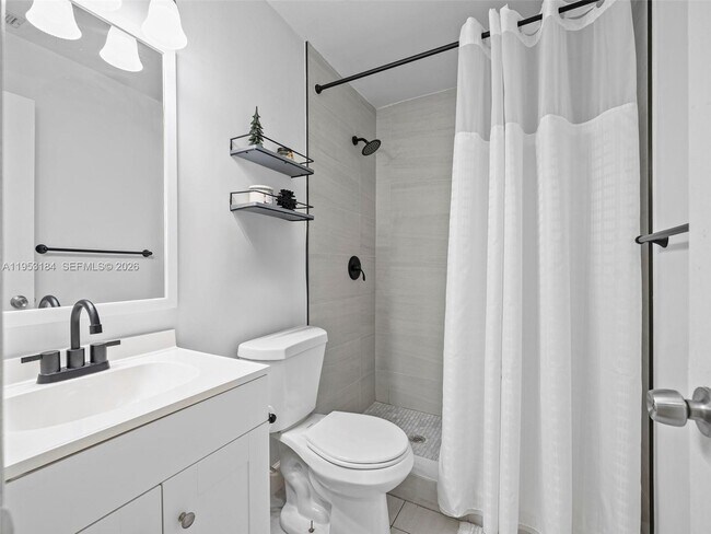 Building Photo - 11065 NW 38th Pl