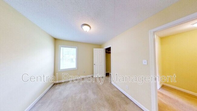 Building Photo - 108 Silverbrook Drive