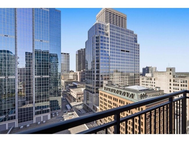 Building Photo - 497 S Marquette Ave