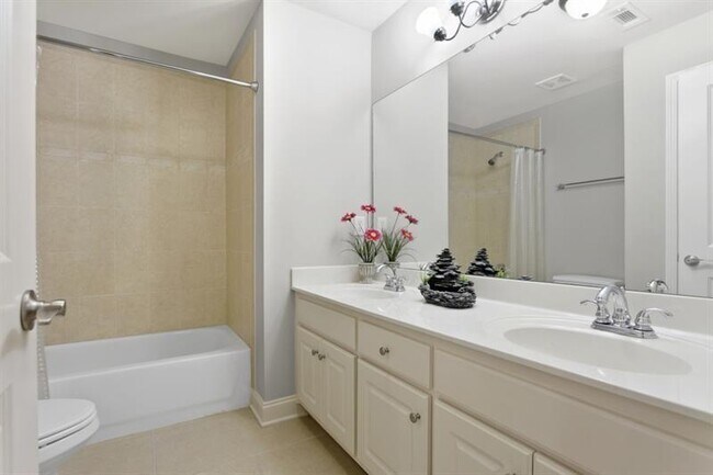 Building Photo - 5840 Vista Brook Dr