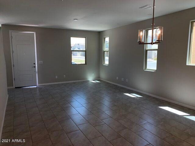 Building Photo - 2832 S Lynch Cir