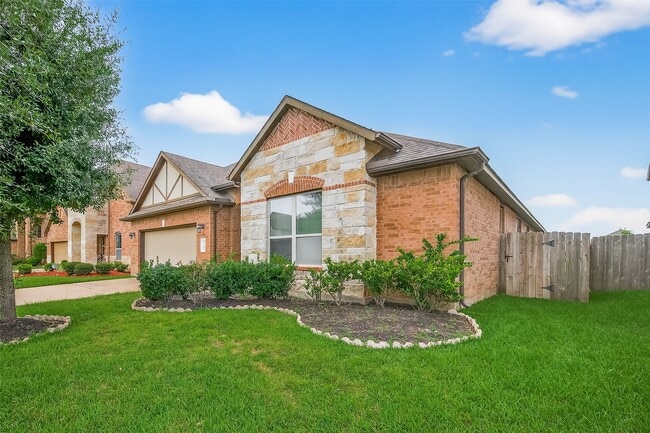 Building Photo - 13815 Wixford Trail