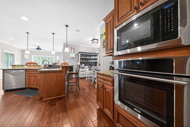 Building Photo - 9027 Cimarron Ct