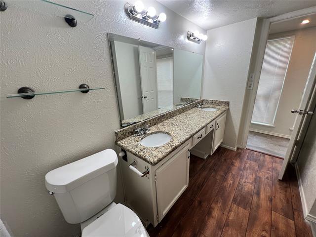 Building Photo - 4604 Nervin St