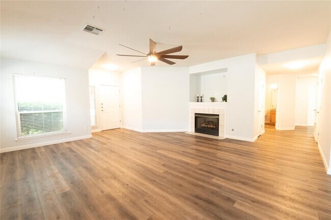 Building Photo - 17506 Bottle Springs Ln