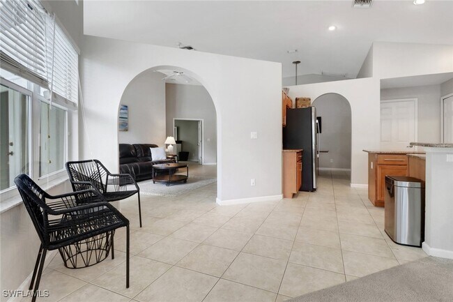Building Photo - 6773 Southern Oak Ct