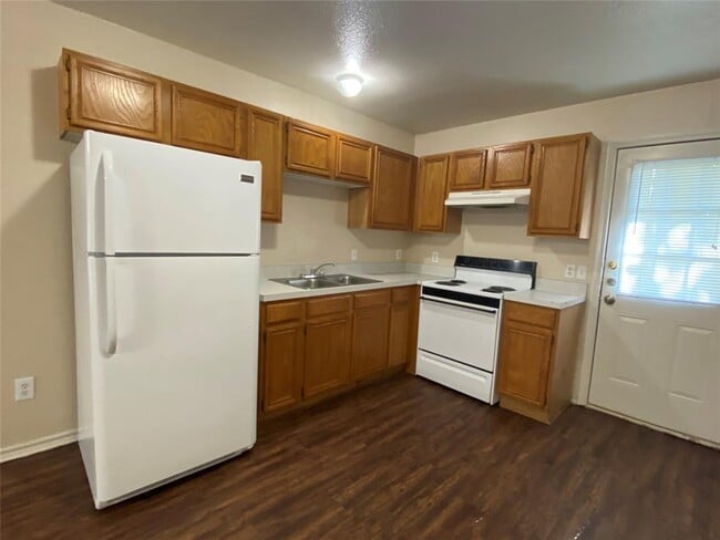 Building Photo - 1719 Short St