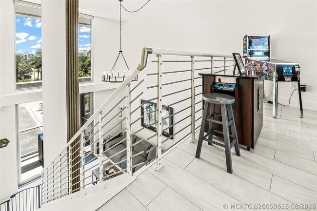 Building Photo - 2000 Metropica Wy