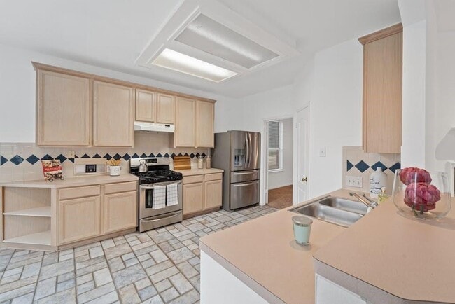 Building Photo - 1608 Courtney Ln