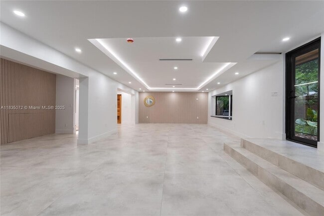 Building Photo - 6525 SW 133rd Dr
