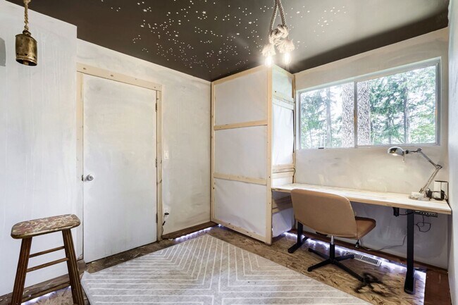 Building Photo - 3bd/1.75ba Issaquah Home