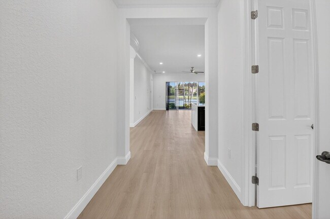 Building Photo - 10562 Cape Delabra Ct