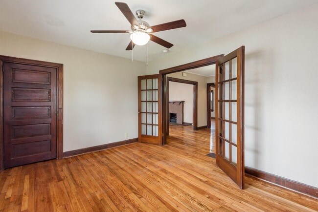 Building Photo - 4021 Porter Ave