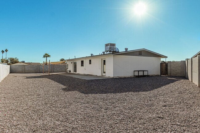 Building Photo - Beautiful 4 Bedroom Home Near Old Town Scottsdale & ASU