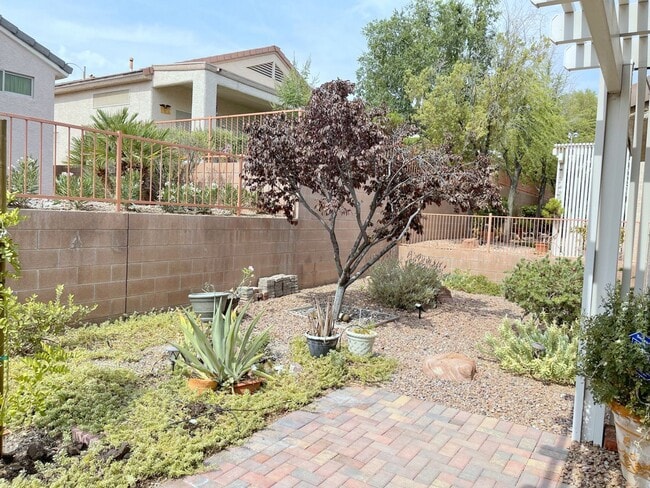 Building Photo - Beautiful Single Story Home in Sun City Mc...