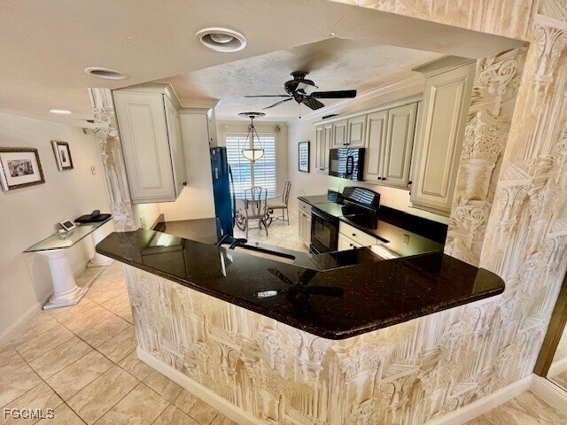 Building Photo - 340 Horse Creek Dr