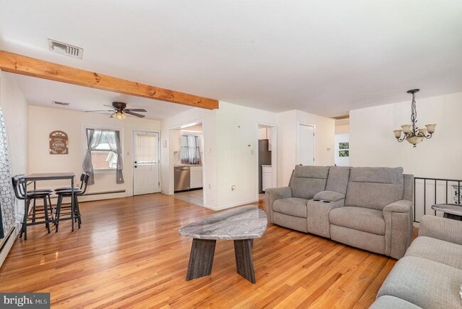 Building Photo - 302 Hickory Hill Terrace