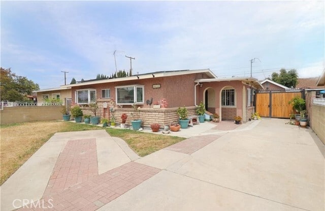 Building Photo - 15726 Cameo Ave
