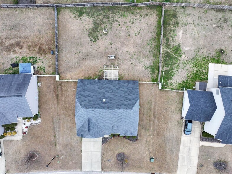 Building Photo - 601 Collinwood Dr